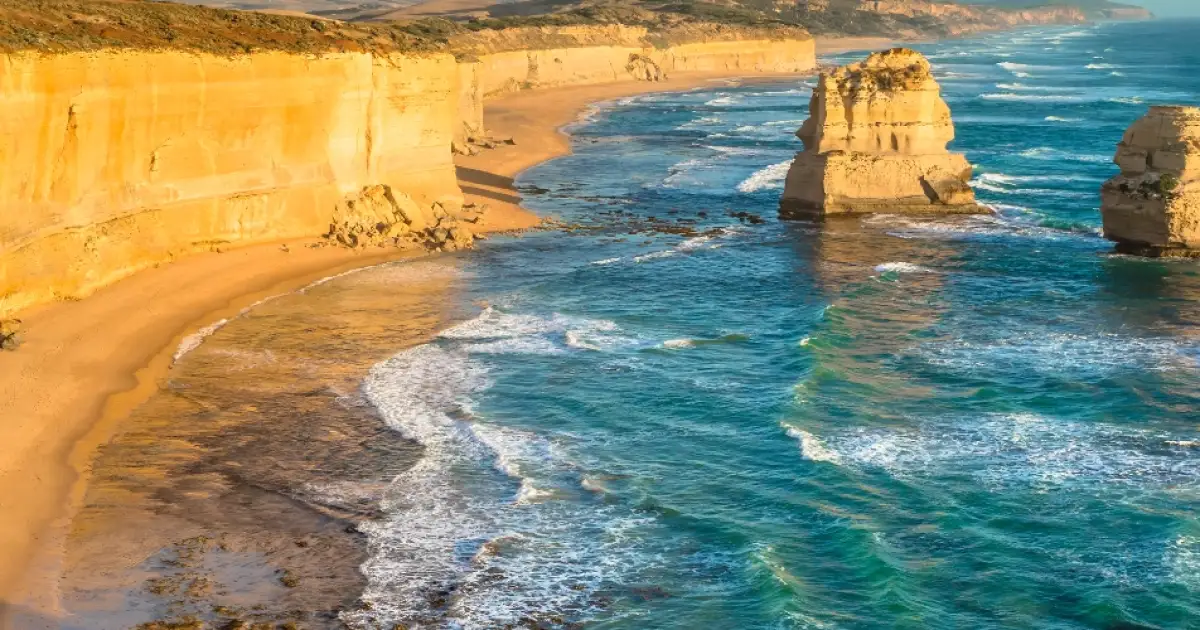History and Wonders of the<br>Great Ocean Road